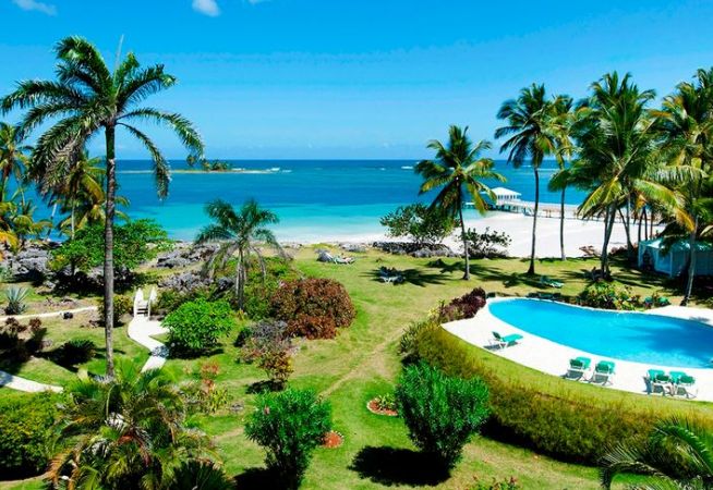 Serena Beach Hotel & Spa
