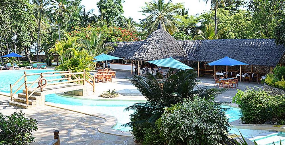 Travellers Beach Hotel and Club