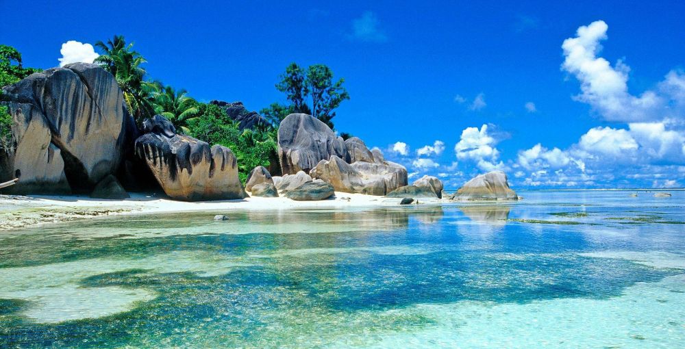 Mahe Island Holidays - Sea