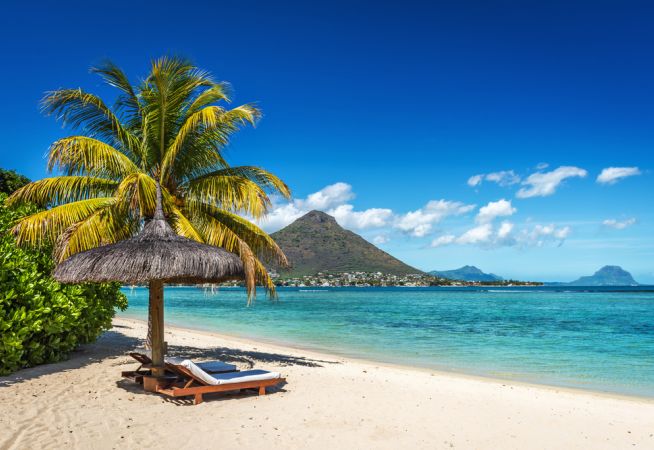 Mauritius Holidays - white sandy beach