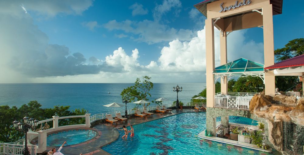 Sandals Regency La Toc